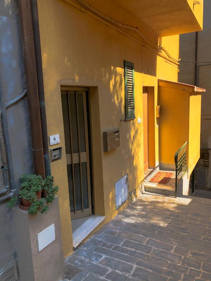 شقة Casa Vicolo Peccioli المظهر الخارجي الصورة